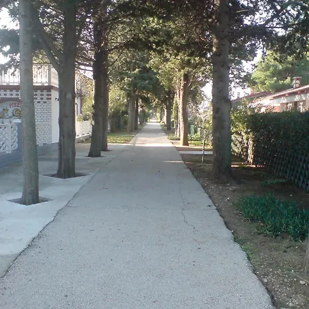 Mira Sabunike 1 Daire Privlaka (Zadar)